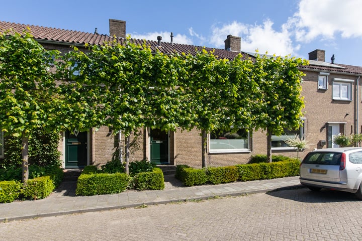 Annastraat 34 in Velp