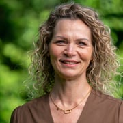 Foto van Anne van Hal, NVM Register Makelaar (Directeur) bij Scheers Roes Makelaars