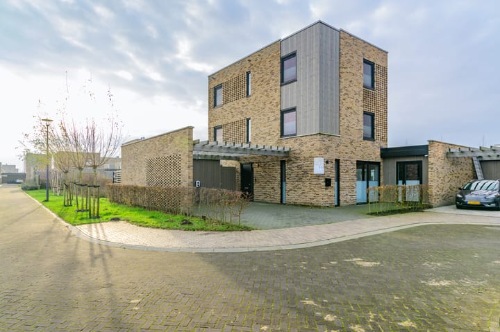 Anne Vondelinglaan 15 in Heerenveen