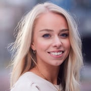 Foto van Anouk Keurntjes, Marketingmedewerker bij BMV Makelaars