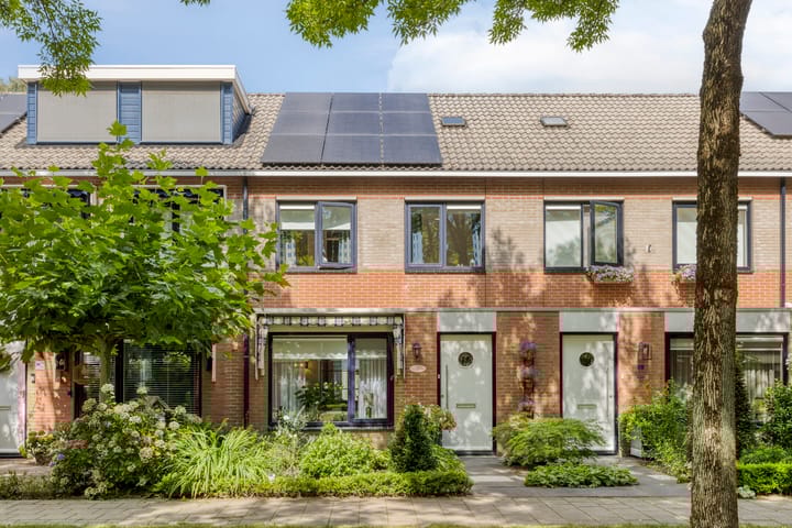 Ans van den Berglaan 20 in Enschede