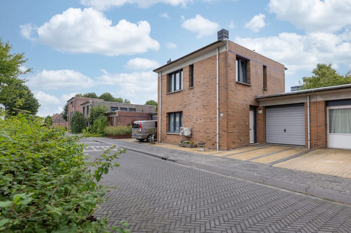 Photo of property Antiguastraat 33, Almere
