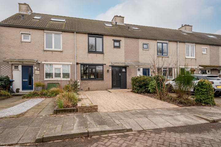 Photo of property Antillenstroom 3, Huizen