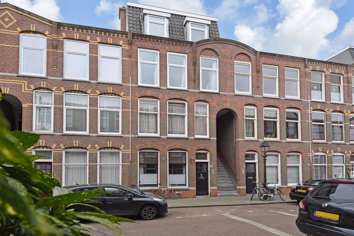 Photo of property Anton de Haenstraat 90, 's-Gravenhage