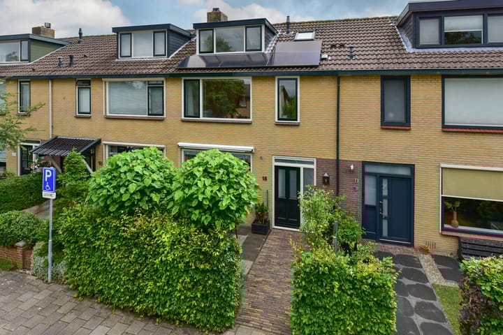 Photo of property Anton Mauvelaan 16, Nederhorst den Berg