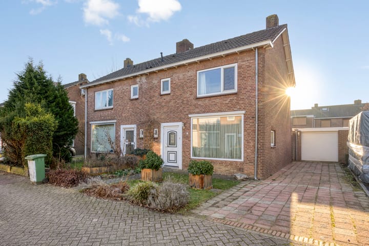Photo of property Anton Mauvestraat 10, Boxmeer