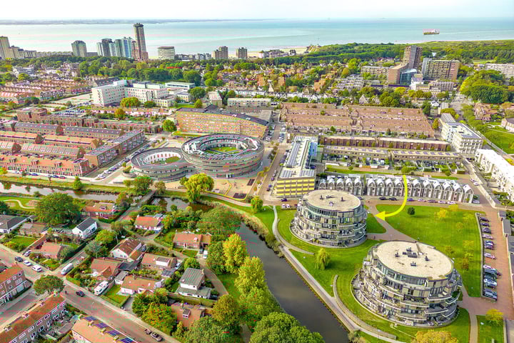 Photo of property Antoni Gaudipark 28, Vlissingen