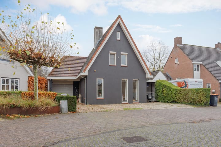 Antoon Coolenstraat 10 in Raamsdonksveer