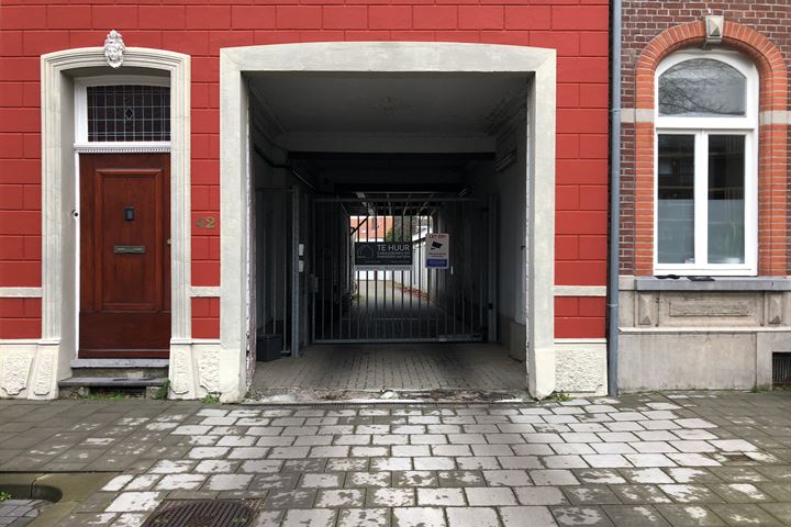 Antoon van Elenstraat 42 in Maastricht