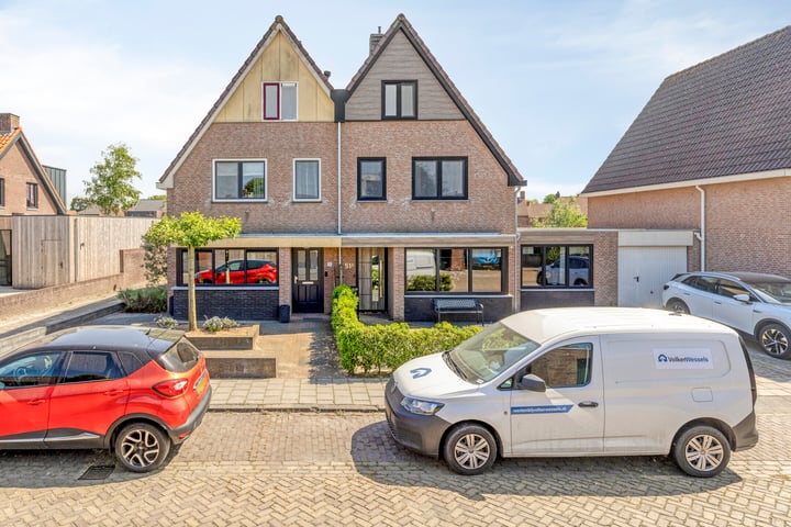 Antwerpsestraat 51A in Made