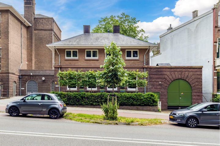 Apeldoornseweg 210 in Arnhem