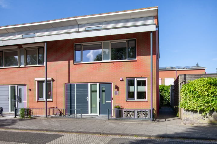 Apenijnenstraat 2 in Woerden