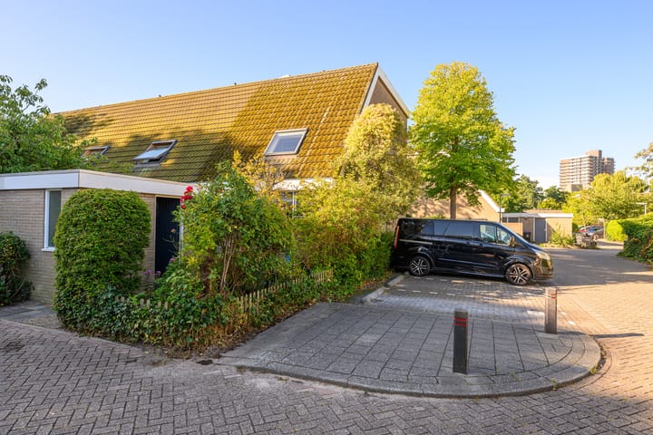 Appelgaarde 279 in Voorburg