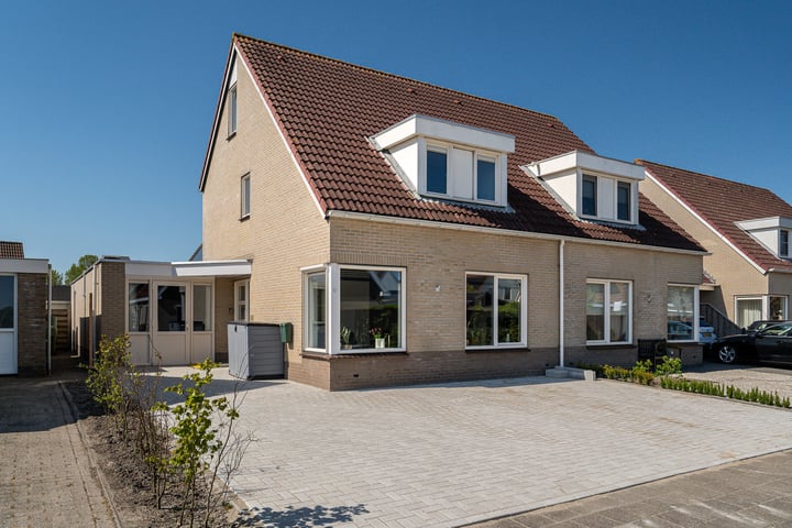 Appelhôf 10 in Berltsum