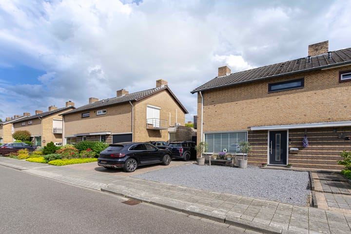 Photo of property Appellaan 14, Bunde