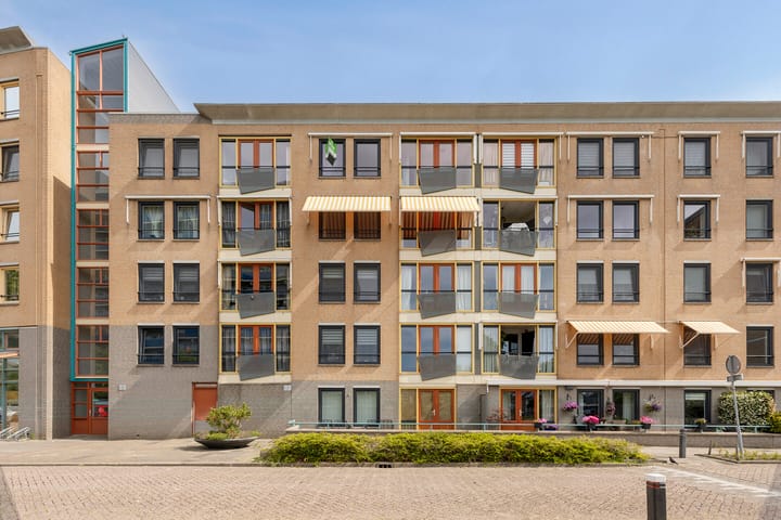 Aquamarijn 51 in Alphen aan den Rijn