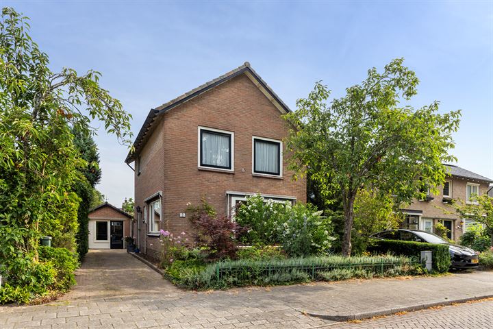 Aquamarijnstraat 22 in Apeldoorn