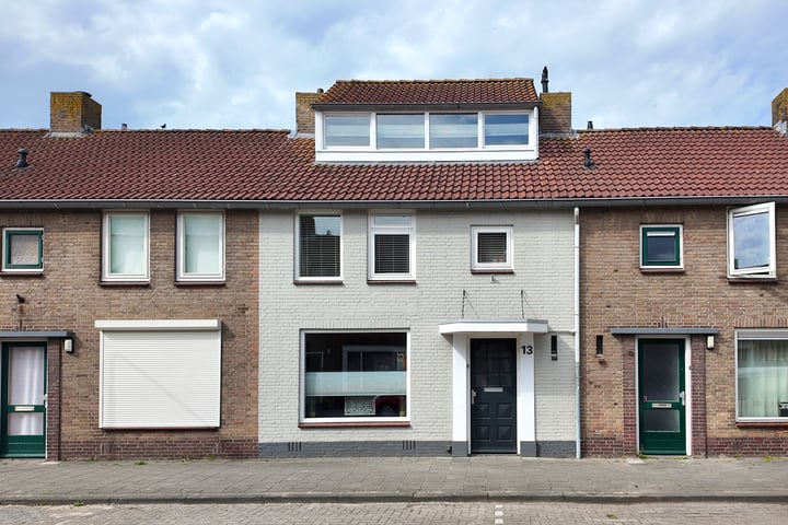 Arembergstraat 13 in Zevenbergen