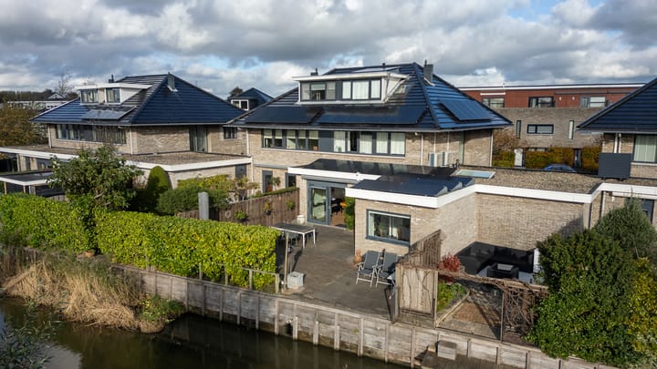 Photo of property Arenastraat 91, 's-Gravenhage