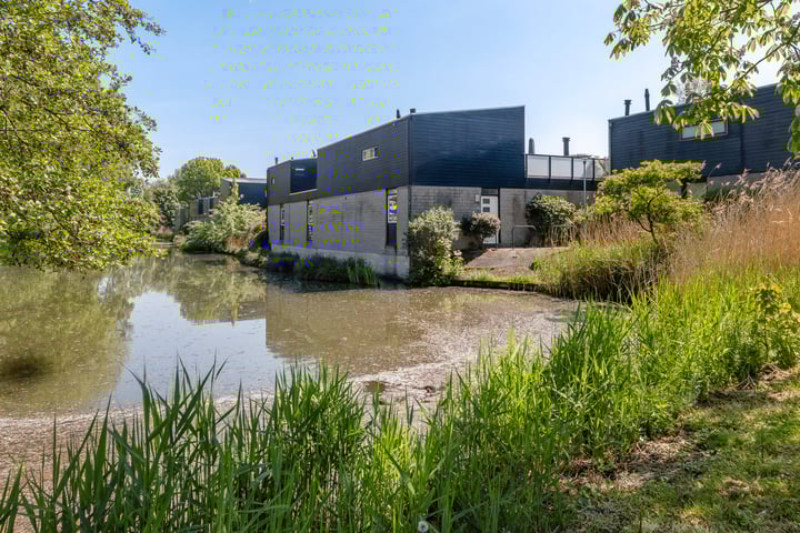 Arentsburg 122 in Dordrecht