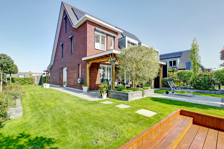Photo of property Arie Kempkesweg 72, Waddinxveen