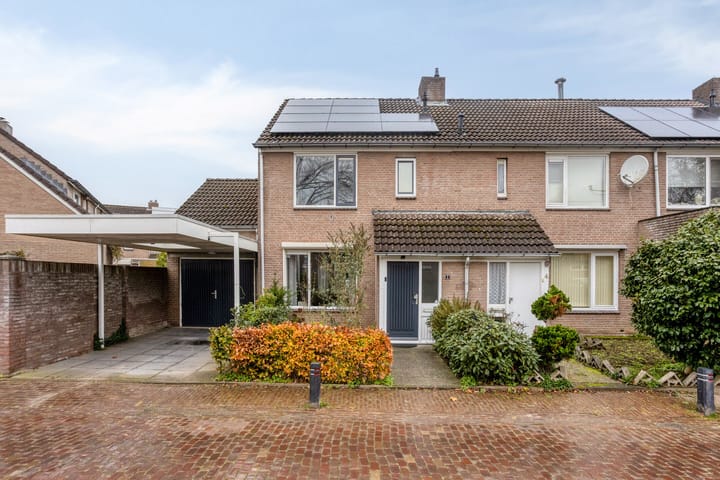 Armehoefstraat 2 in Veldhoven