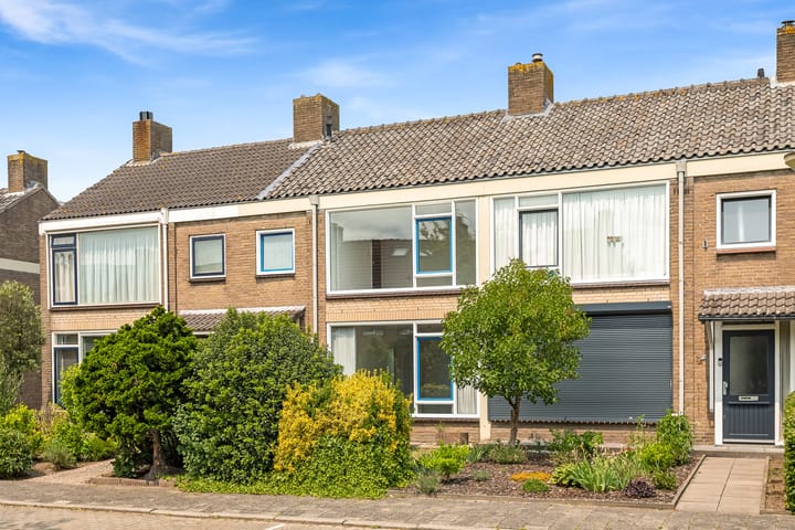 Photo of property Arnold van Leuvenstraat 23, Teteringen