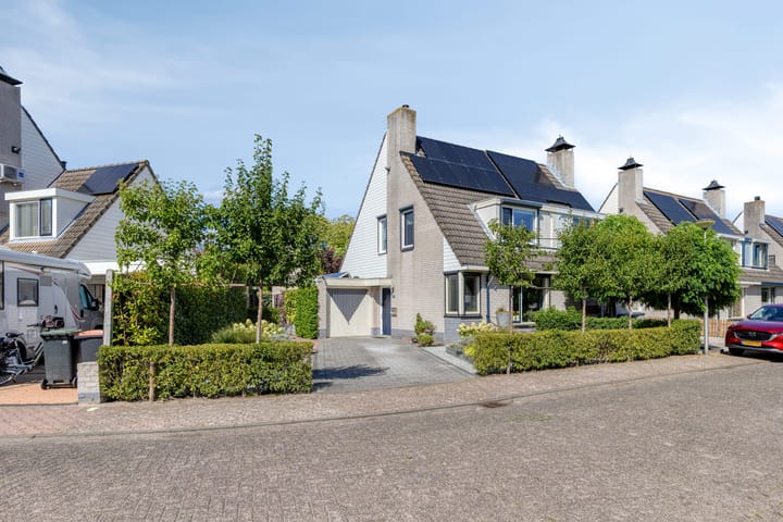 Arnold van Lieropstraat 15 in Steenbergen