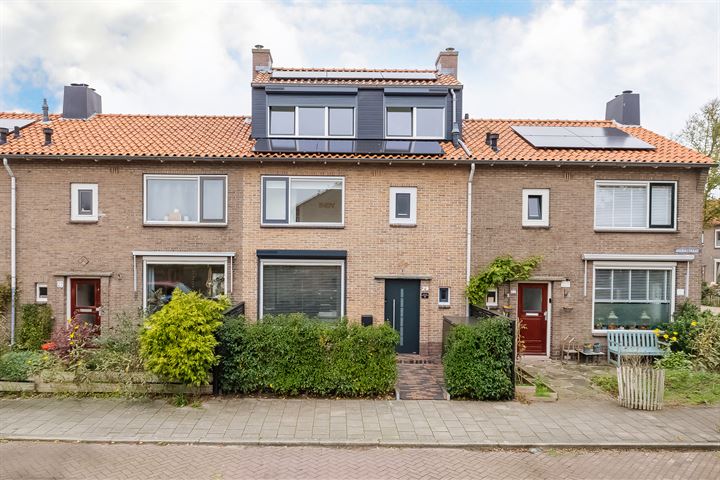 Arubastraat 29 in Santpoort-Noord