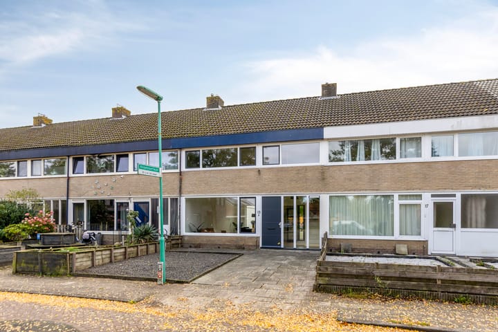 Assessorlaan 15 in Oosterwolde