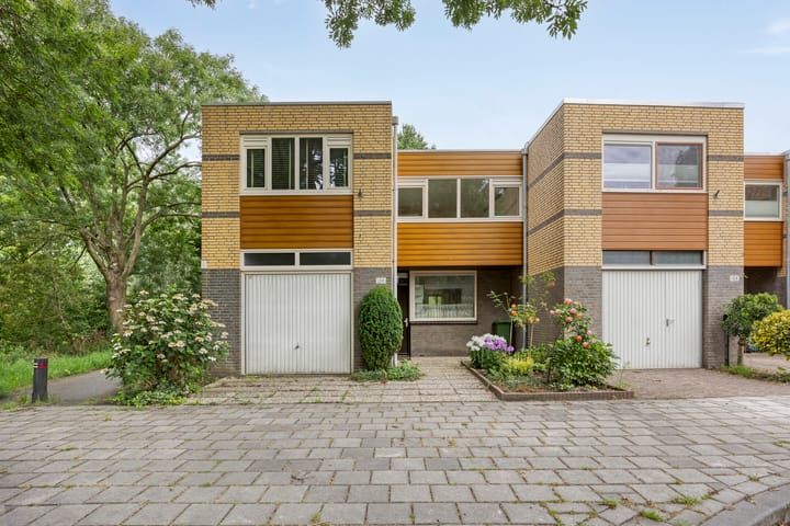 Assumburg 106 in Alphen aan den Rijn