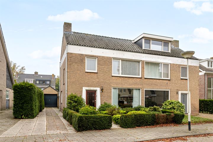 Assumburgstraat 32 in Breda photo