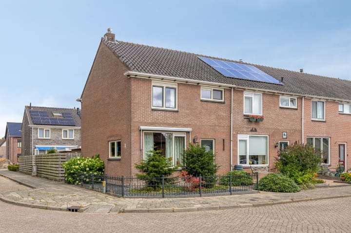 Foto van woning Asterlaan 1, Lutjebroek