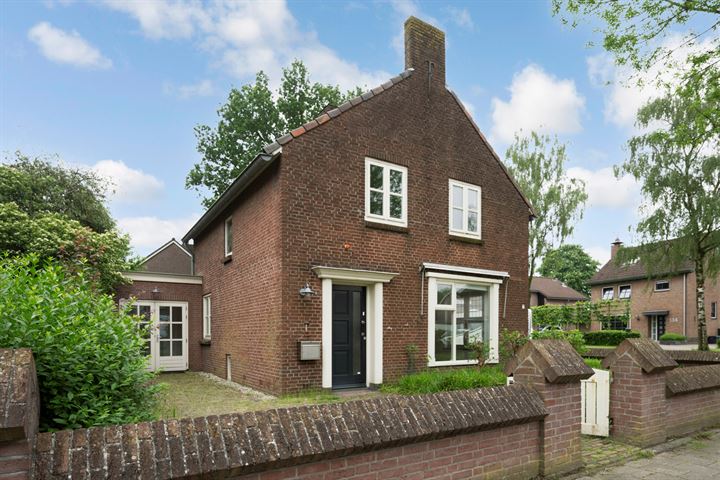 Photo of property Asterstraat 12, Kaatsheuvel