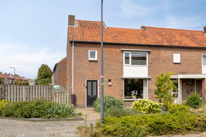 Asterstraat 16 in Rosmalen