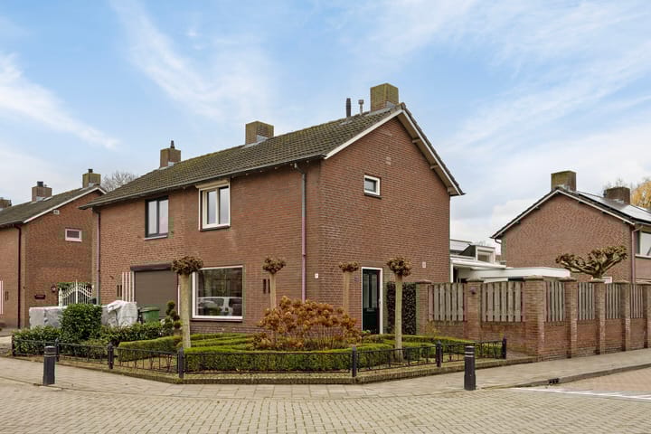 Asterstraat 18 in Veghel