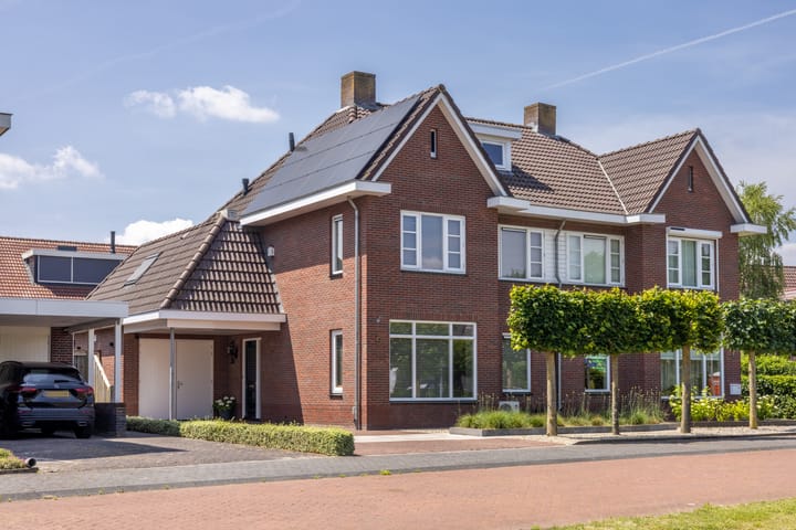 Atalanta 9 in Holten