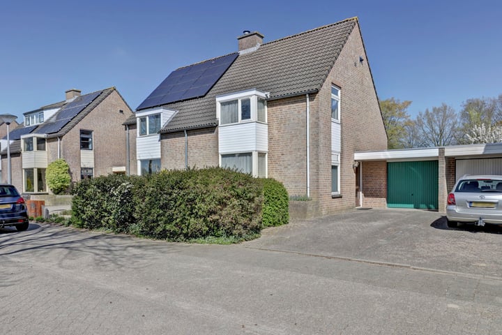 Augustuslaan 10 in Beuningen Gld