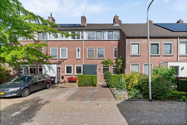 Avenbeeck 26 in Hillegom