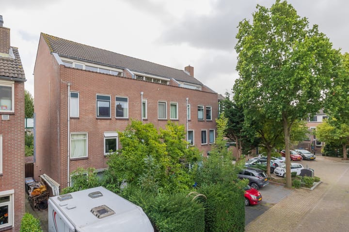 Avenbeeck 45 in Hillegom