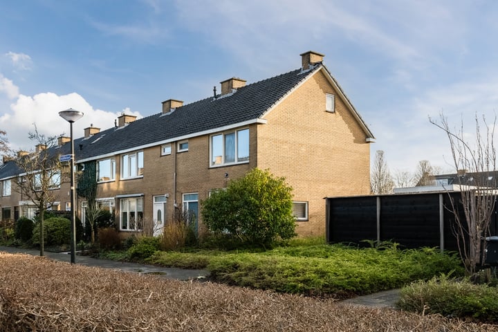 Azalealaan 2 in Heerhugowaard