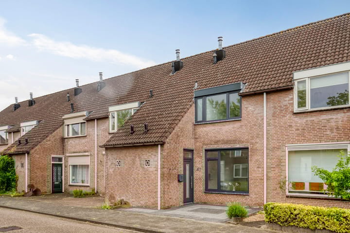 Photo of property Azaleastraat 43, Terneuzen