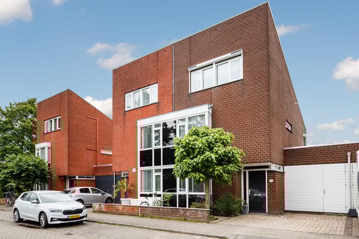Aziësingel 56 in IJsselstein