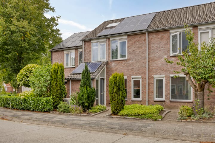 B.A.A. Engelbertinklaan 160 in Oldenzaal