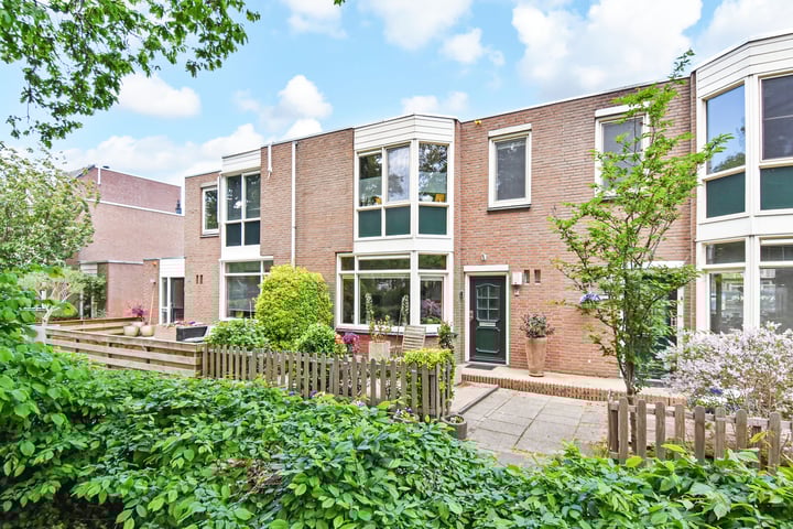 B. Thoenplantsoen 54 in 's-Gravenhage foto