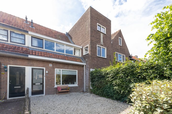 B. van Rooijenstraat 58 in Naarden