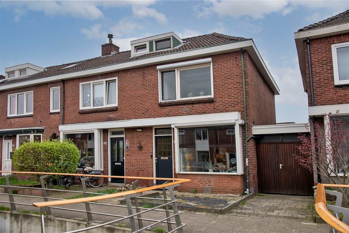 B.W. ter Kuilestraat 336 in Enschede Foto