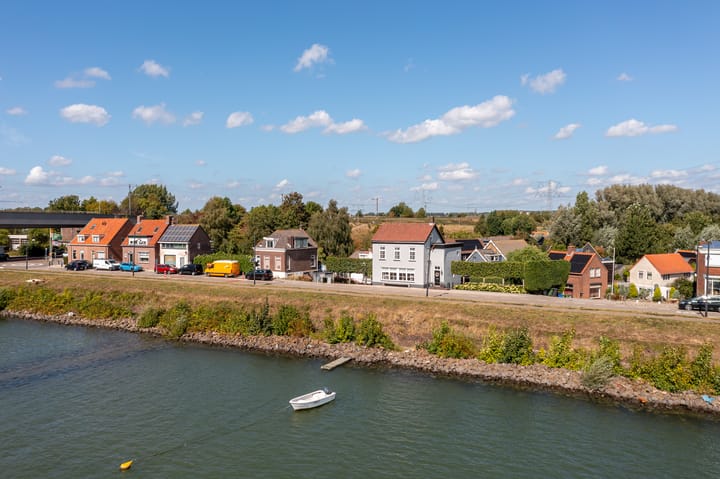 Baanhoek 331 in Sliedrecht Foto