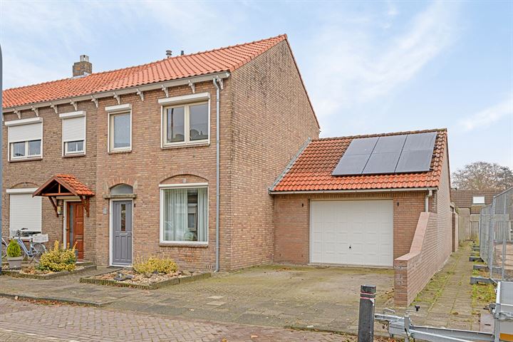 Baardwijksestraat 87 in Waalwijk