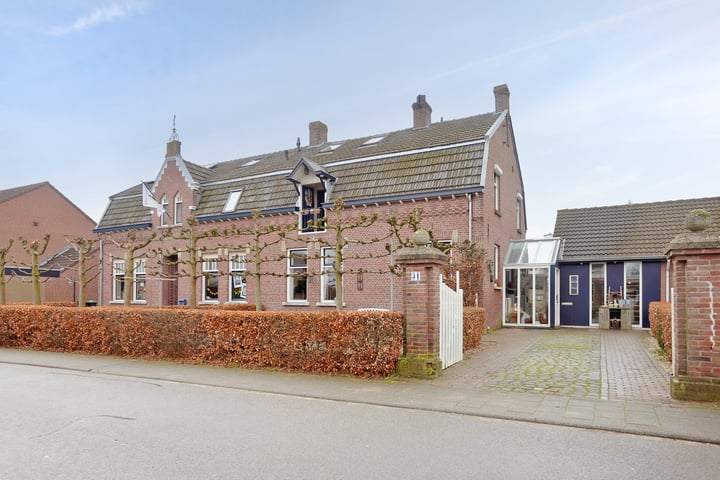 Photo of property Baarloseweg 31, Kessel